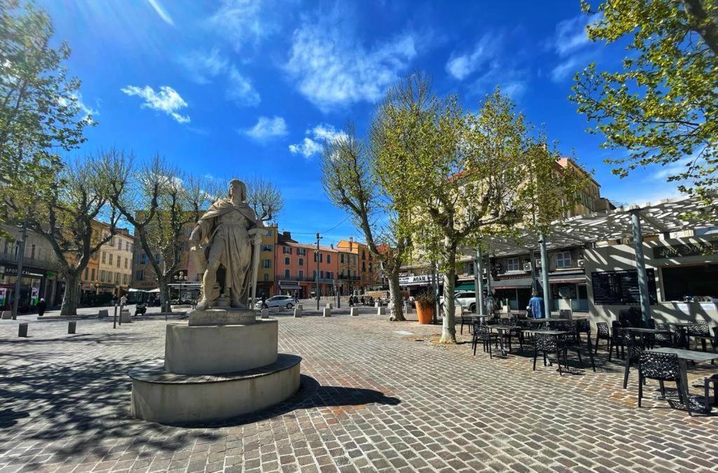 La Maison De Lily, Cosy Dans Le Vieux-Hyeres, Parking Gratuit المظهر الخارجي الصورة